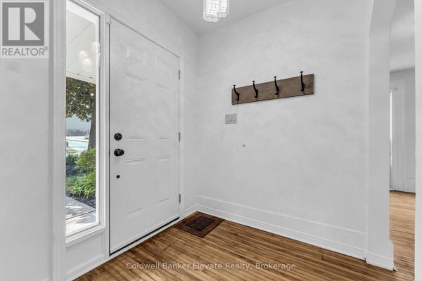 Laundry room - 127 Main Street S, Halton Hills, ON L7G3E5 Photo 5