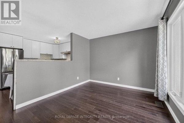 Kitchen - 127 Morton Drive, Ottawa, ON K2L1X2 Photo 5