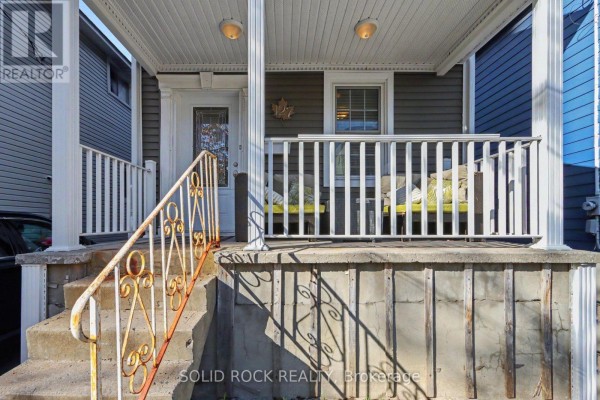 127 Pamilla Street, Ottawa, ON K1S3K9 Photo 3