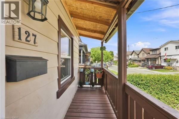 127 Park Row N, Hamilton, ON, photo 2