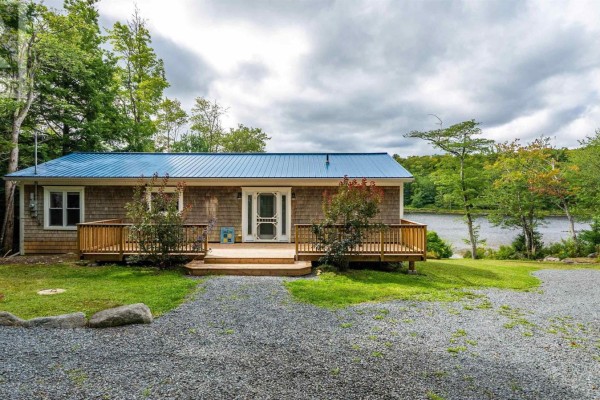 127 Shore Road, Sherbrooke Lake, NS, photo 2