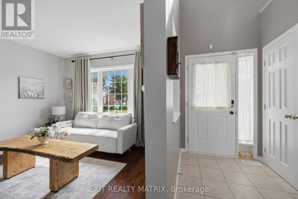 127 Stoney Pond Court, Ottawa, ON K2S2E6 Photo 4