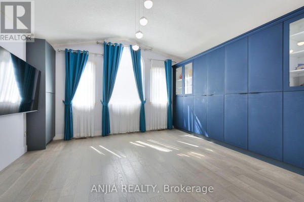 127 Tomlinson Circle, Markham, ON, photo 3