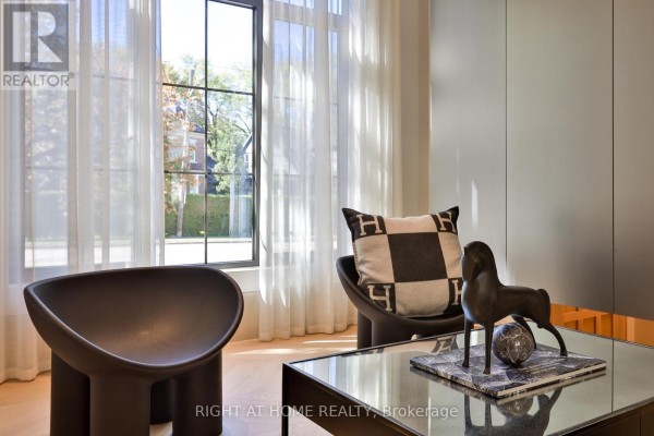 Recreational, Games room - 127 Yonge Boulevard, Toronto, ON M5M3H2 Photo 5