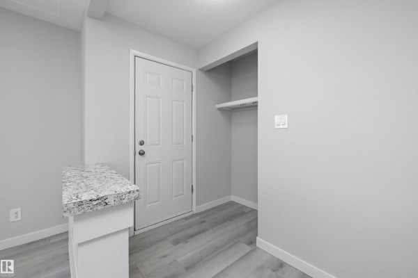 Kitchen - 12715 / 12717 93 St Nw, Edmonton, AB T5E3S9 Photo 3
