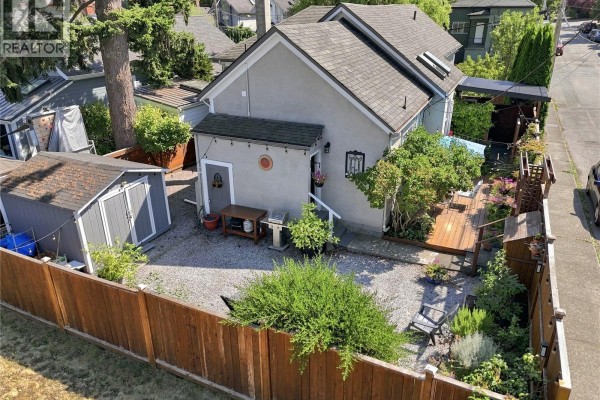 1272 Centre Rd, Victoria, BC, photo 3