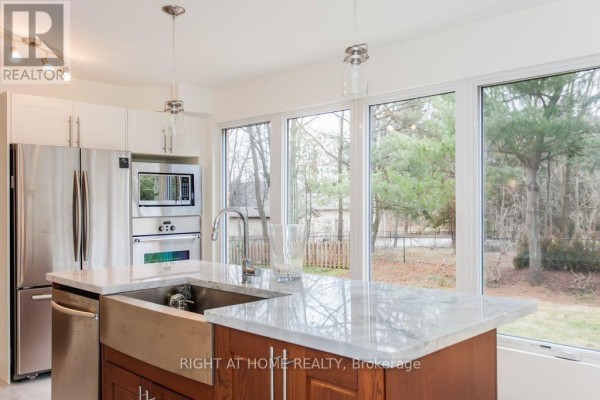 1272 Cermel Drive, Mississauga, ON L5H3V4 Photo 4