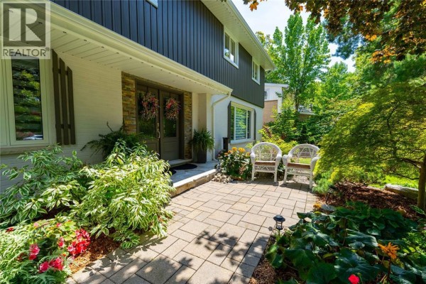 4pc Bathroom - 1272 Glen Douglas Drive, Sarnia, ON N7V3N7 Photo 4