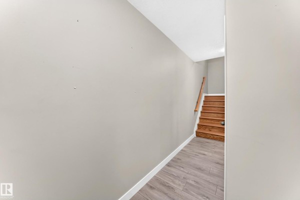 Family room - 12730 90 St Nw, Edmonton, AB T5E3L6 Photo 4