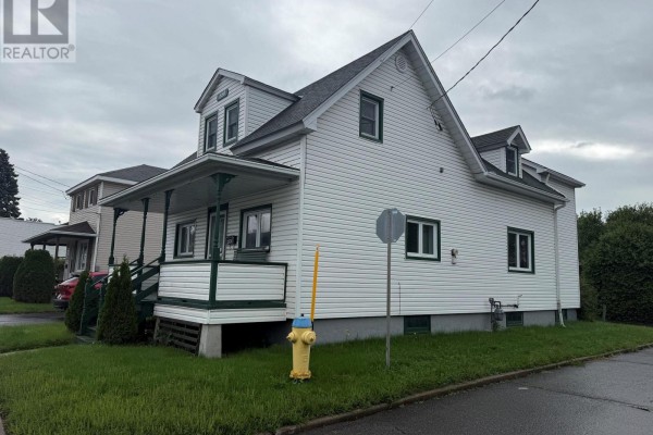 1274 Main Street E, Hawkesbury, ON K6A1C4 Photo 2