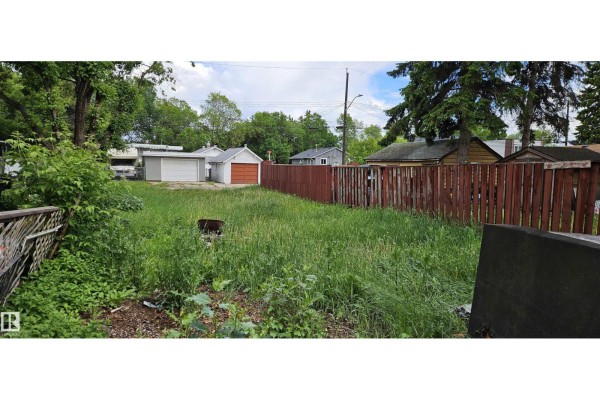 12741 117 St Nw Nw, Edmonton, AB T5E5J6 Photo 4