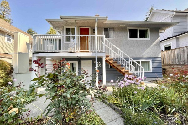 12754 15 Avenue, Surrey, BC V4A1K4 Photo 3