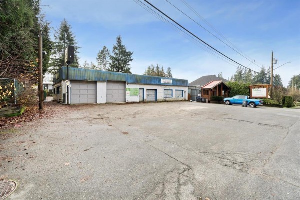 12758 28 Avenue, Surrey, BC V4A2P4 Photo 3