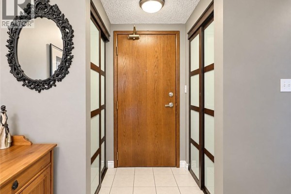 Living room/Dining room - 1276 Maple Crossing Boulevard Unit# 503, Burlington, ON L7S2J9 Photo 5