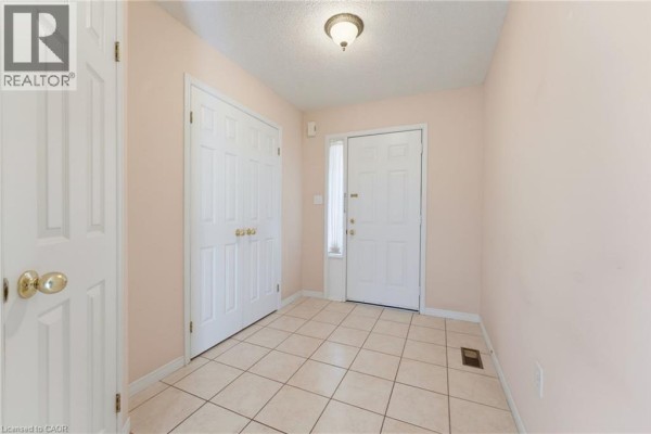 Bedroom - 1276 Silvan Forest Drive Unit# 29, Burlington, ON L7M4V8 Photo 5