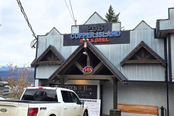 1277 Trans Canada Highway, Sorrento, BC V0E2W0 Photo 2