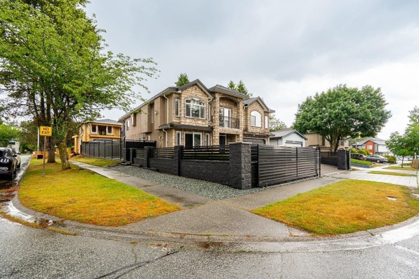12773 90 Avenue, Surrey, BC V3V6M6 Photo 3