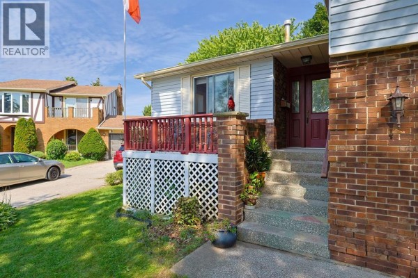 1278 Andrew Court, Sarnia, ON, photo 3