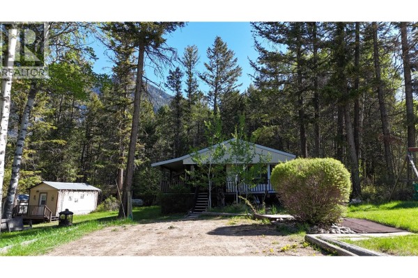 Bedroom - 1278 Galena School Road, Spillimacheen, BC V0A1P0 Photo 4