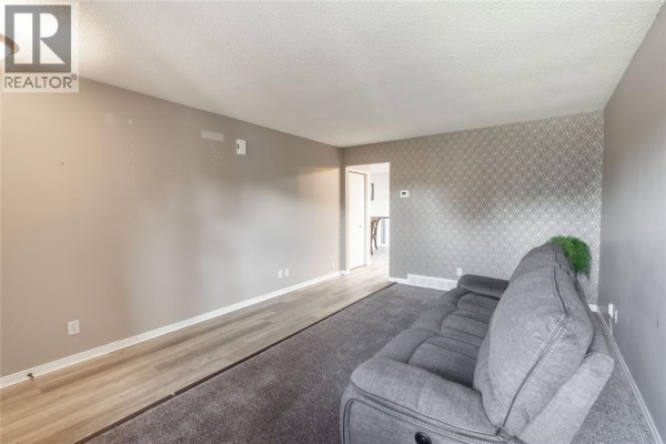 Bedroom - 1279 Thistledown Avenue, Sarnia, ON N7S5A8 Photo 5