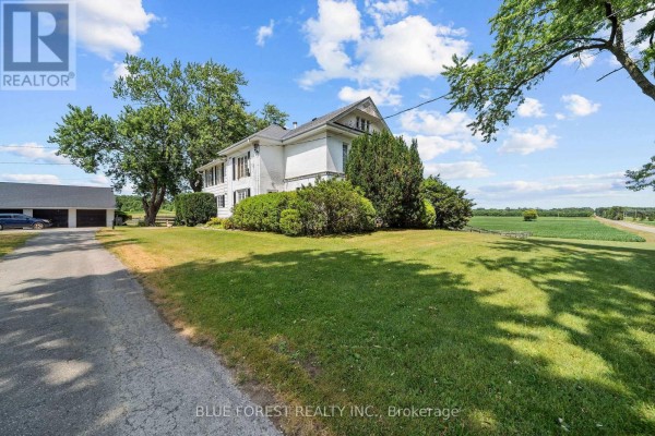 Kitchen - 12798 Eight Mile Road, Middlesex Centre, ON N0M1C0 Photo 3
