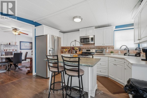 Living room - 128 - 3033 Townline Road, Fort Erie, ON L0S1S1 Photo 5
