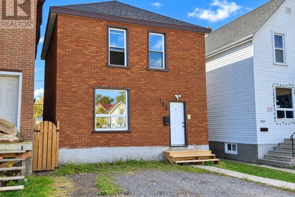 128 Bethune Street, Thunder Bay