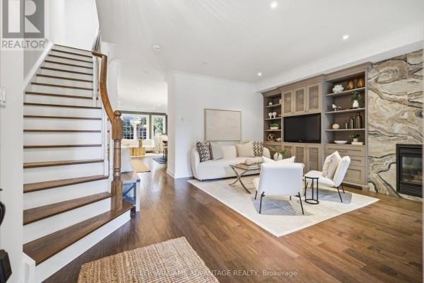 128 Boardwalk Drive, Toronto, ON, photo 2