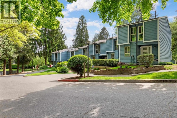 128 Brookside Drive, Port Moody, BC V3H3H6 Photo 2