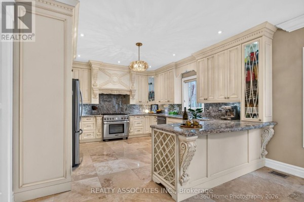 Residential for sale at 128 Coalbrook Court, Vaughan, ON - MLS® bCvNO5