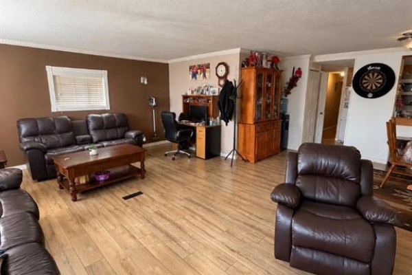 Den - 128 Grandview Crescent, Fort Mcmurray, AB T9H4X6 Photo 4