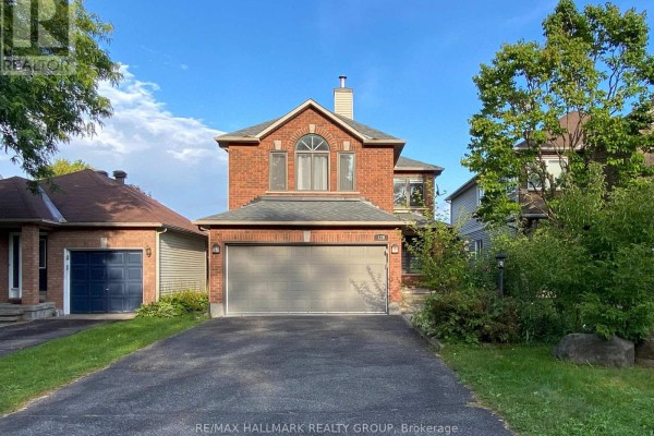 128 Grenadier Way, Ottawa