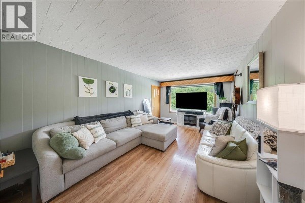 Storage - 128 Haig Street, Warfield, BC V1R2L9 Photo 4