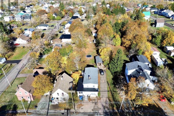 128 Main Street, Springhill, NS, photo 2