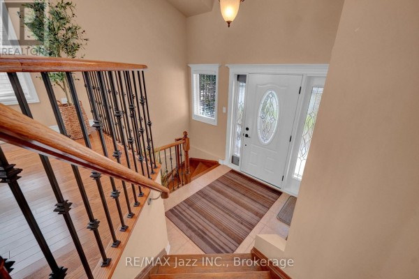 Kitchen - 128 Nelson Street, Clarington, ON L1C0A6 Photo 4