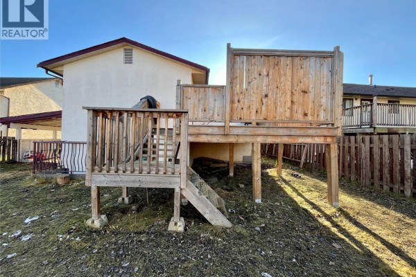 3pc Bathroom - 128 Peace River Crescent, Tumbler Ridge, BC V0C2W0 Photo 3