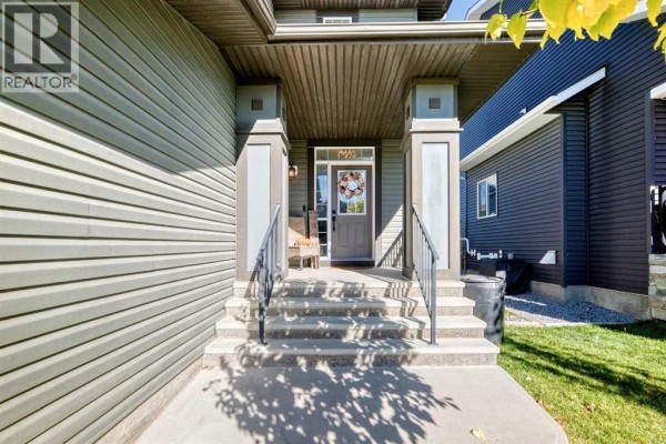 Kitchen - 128 Ravenskirk Close Se, Airdrie, AB T4A0T1 Photo 2