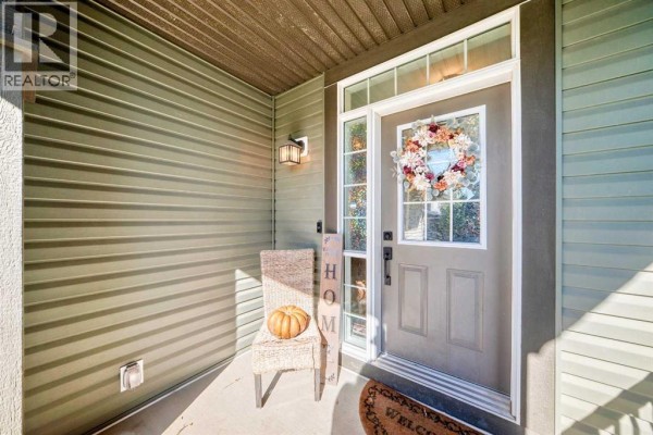 Foyer - 128 Ravenskirk Close Se, Airdrie, AB T4A0T1 Photo 3