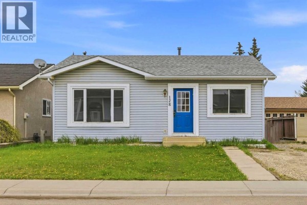 128 Ridgegate Way Sw, Airdrie, AB, photo 3