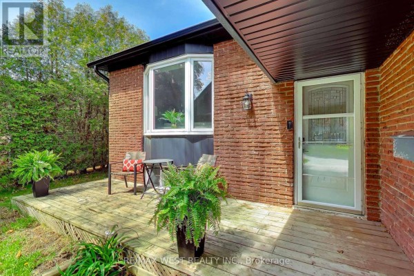 128 Roser Crescent, Clarington, ON, photo 2
