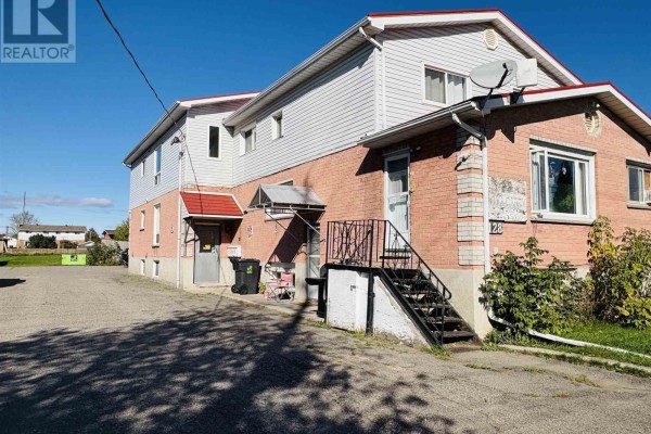 128 Second Lin W, Sault Ste  Marie, ON P6C2H9 Photo 2