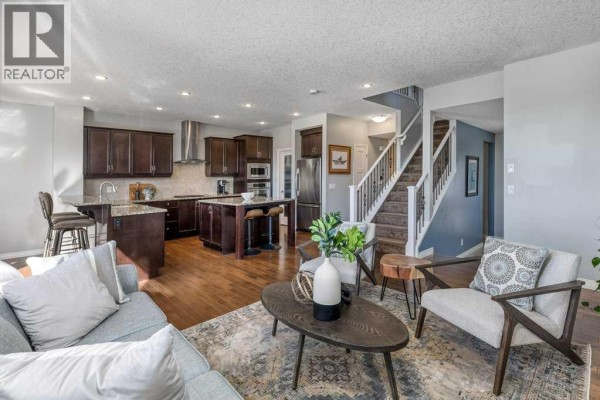 Kitchen - 128 Sunset Park, Cochrane, AB T4C0N5 Photo 4