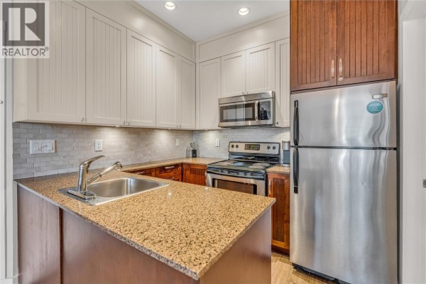 Kitchen - 12811 Lakeshore Drive S Unit# 410/411, Summerland, BC V0H1Z1 Photo 5