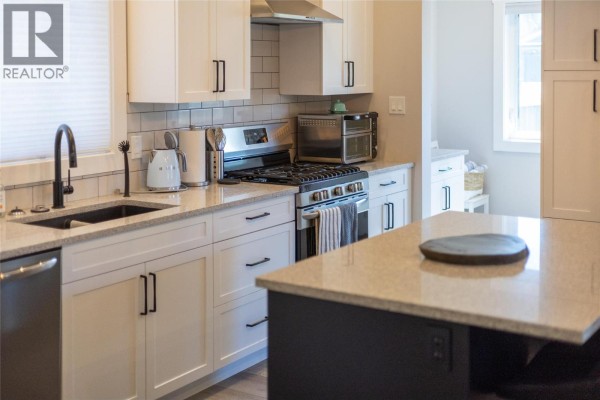 4pc Bathroom - 1282 4th Avenue, Fernie, BC V0B1M0 Photo 5