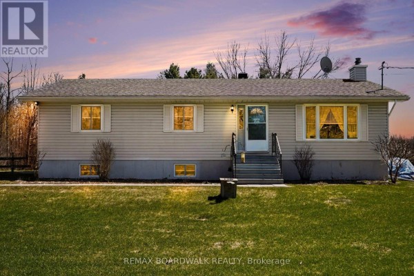 1283 Bathurst 5th Concession, Tay Valley, ON, photo 2
