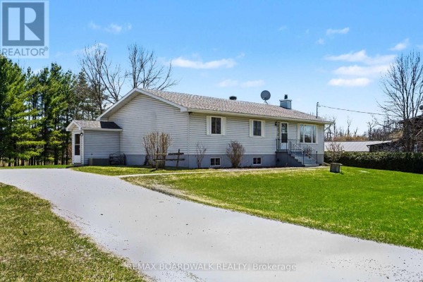 1283 Bathurst 5th Concession, Tay Valley, ON, photo 3