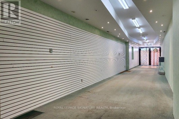 1285a St. Clair Avenue, Toronto, ON M6E1B8 Photo 4