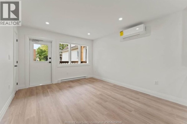 Bedroom - 1287 Aubin Road Unit# Upper, Windsor, ON N8Y4E4 Photo 3