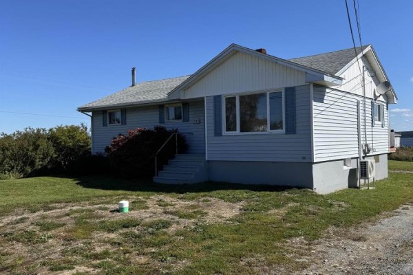 Laundry room - 1287 Highway 335, Middle West Pubnico, NS B0W3S0 Photo 4