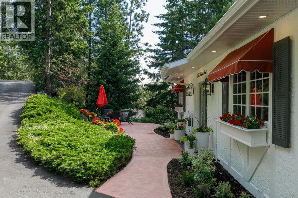 1287 Mccallum Road, West Kelowna, BC, photo 2